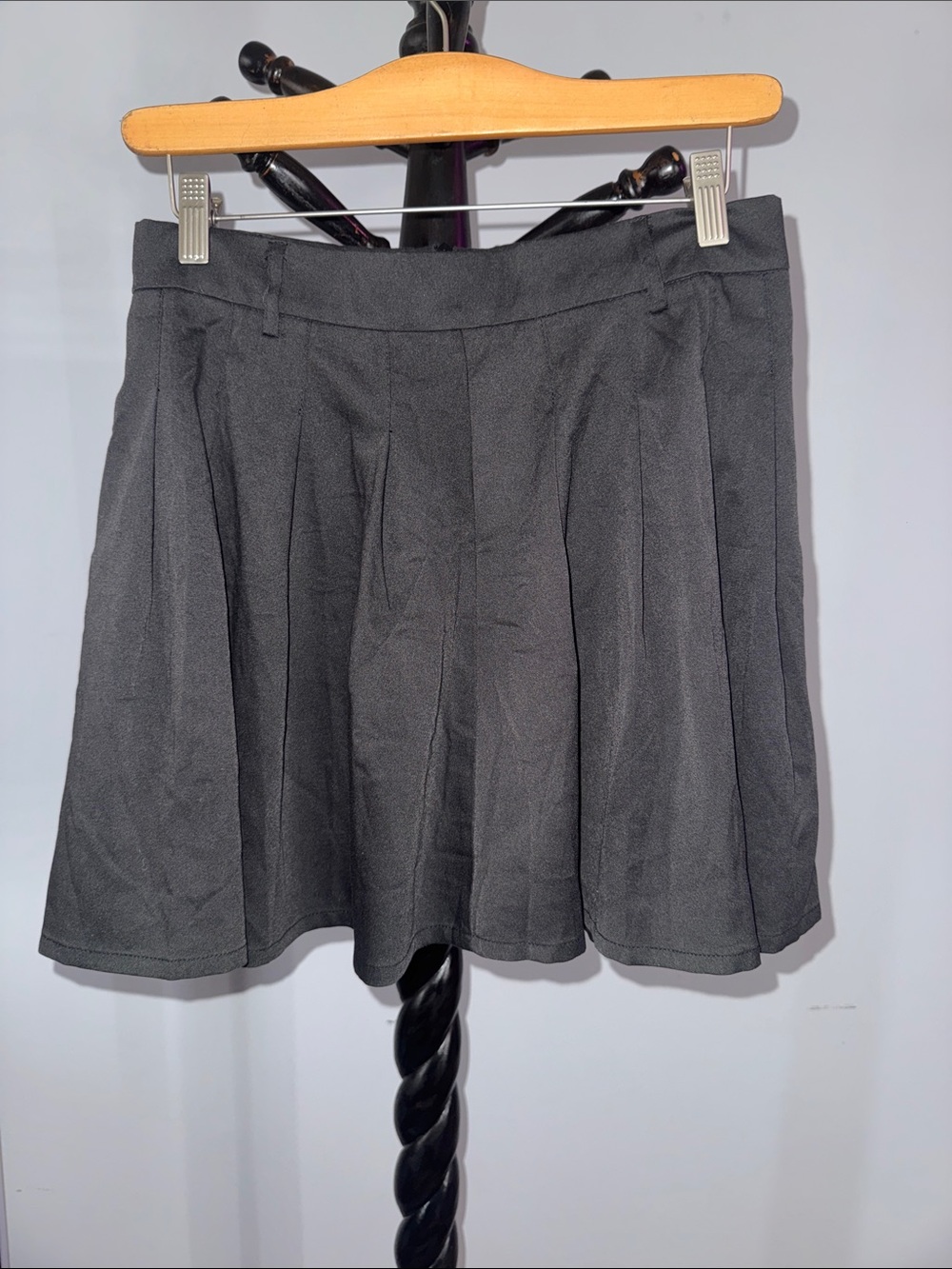 SHEIN Black Pleated Mini Skirt 19.3.B3
